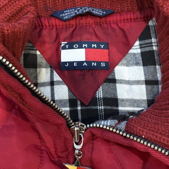 Tommy Hilfiger Women’s Quilted Red Vest Jacket Lightweight Zip Front Size Medium - Picture 4 of 6